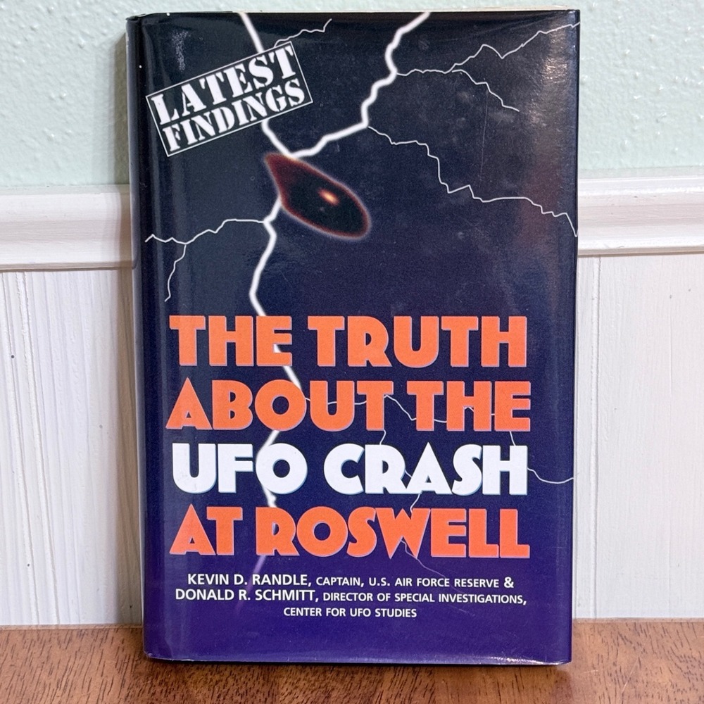 Truth about the Ufo Crash at Roswell Hardcover Kevin D. Randle Donald Schmitt